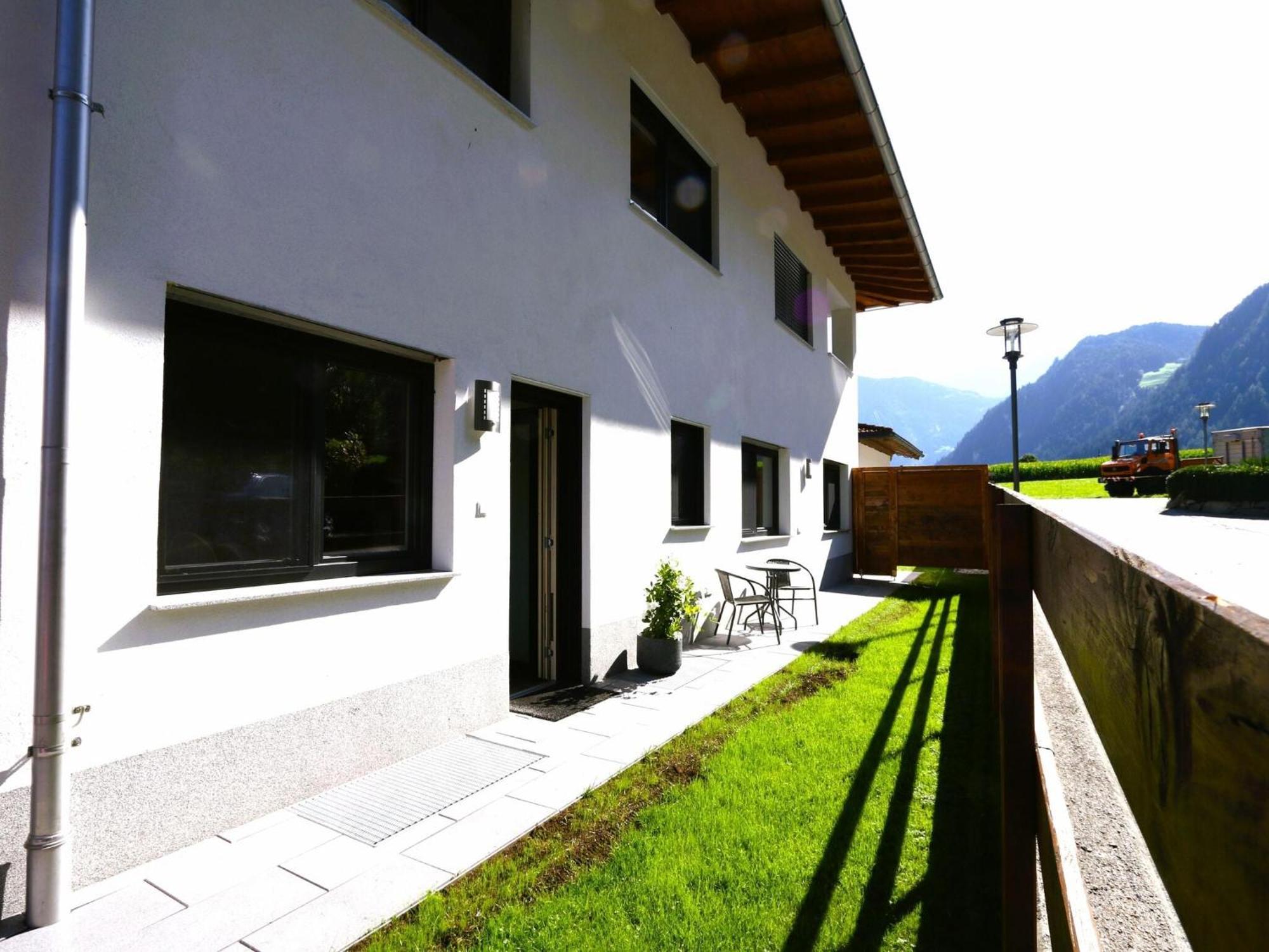 Quiet Holiday Flat Near The Mayrhofen Ski Area Schwendau Εξωτερικό φωτογραφία