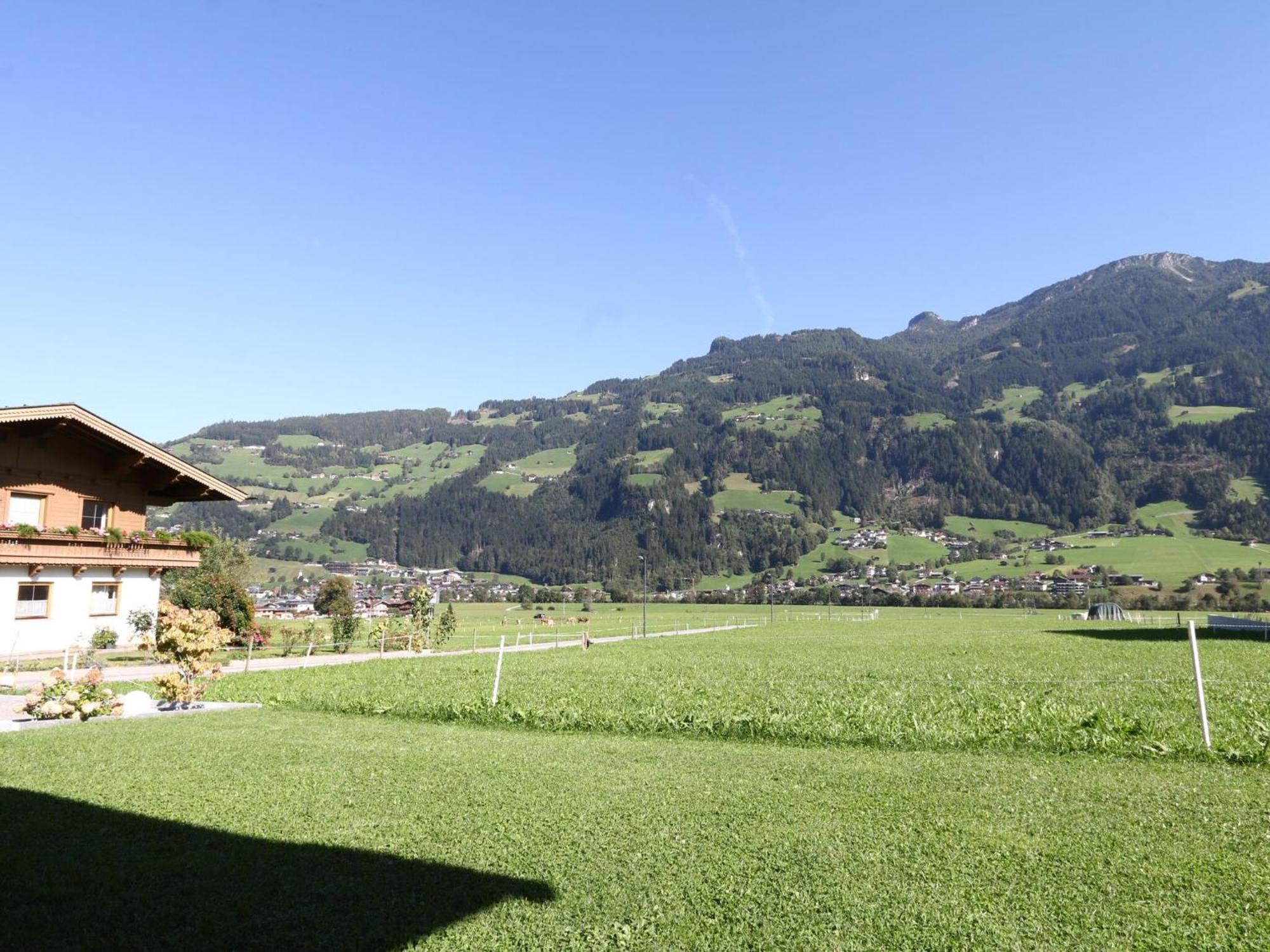Quiet Holiday Flat Near The Mayrhofen Ski Area Schwendau Εξωτερικό φωτογραφία
